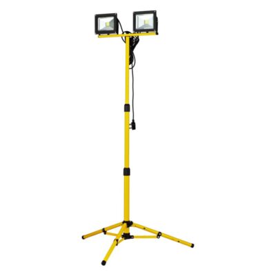 TRIPOD WITH TWO FLOODLIGHTS